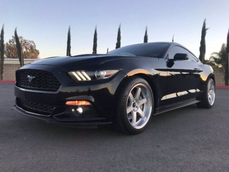 Thumbnail Photo undefined for 2015 Ford Mustang